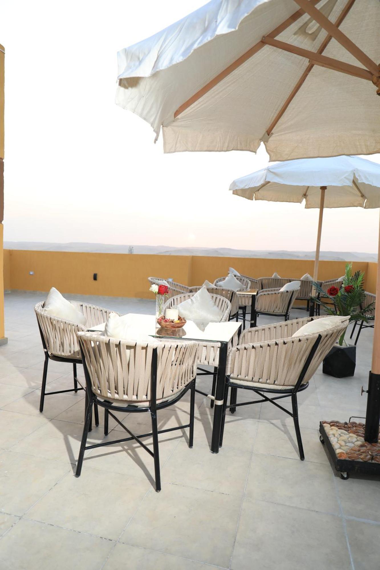 Pyramids Heart Hotel Kafret el-Gabal Kültér fotó